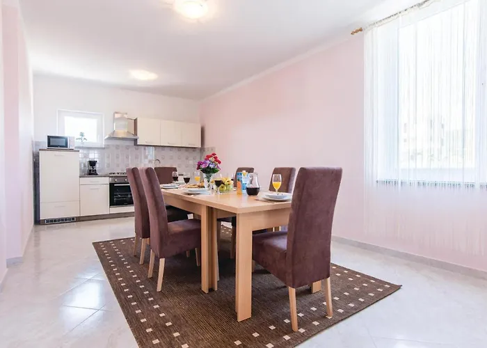 Three-bedroom In Apartman *