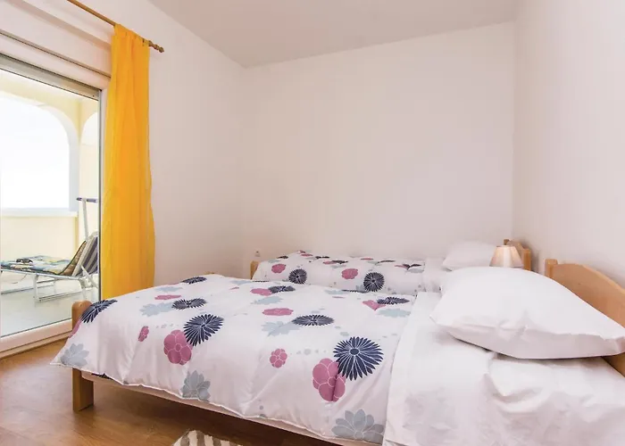 Apartment Three-bedroom In *