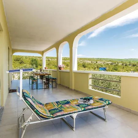 Apartman Three-bedroom In